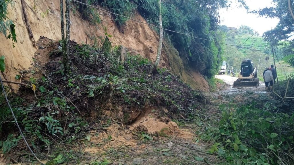 Suspenden transporte escolar en algunas veredas de Bucaramanga por lluvias