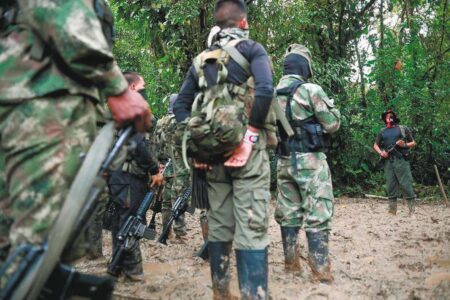 Denuncian que disidencias de las Farc y ELN siguen reclutando menores en el Catatumbo