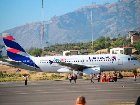 Alerta por escasez de combustible para aviones en Colombia; en Bogotá el nivel es crítico