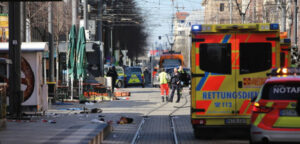 Atropellamiento masivo en el centro de Mannheim, Alemania deja un muerto