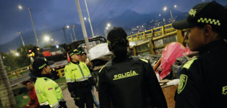 Procuraduría formula cargos a policías que «no hicieron nada» contra Americano hallado con dos menores en Medellín