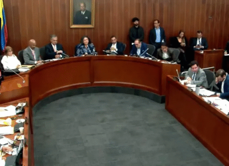 Aprueban reforma laboral en Comisión IV del Senado, recargo nocturno iniciará a las 7 de la noche