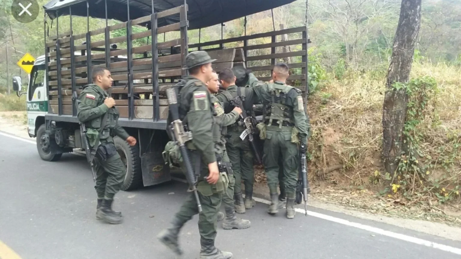 Un militar con camioneta oficial arrolló una decena de personas en Granada, Meta