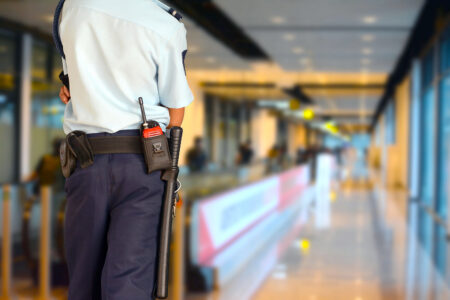 Gobierno suspende licencias a cinco empresas de seguridad privada
