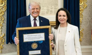 Trump califica de "gesto maravilloso" la entrega del Nobel de Machado en la Casa Blanca