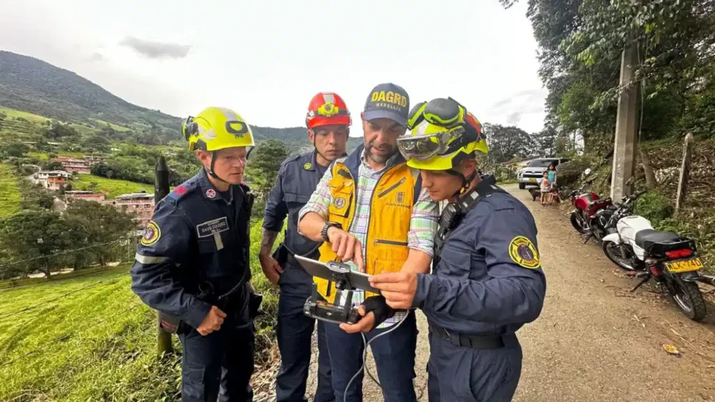 Medellín estrena 29 sistemas de monitoreo de cuencas por lluvias Medellín estrena 29 sistemas de monitoreo de cuencas por lluvia